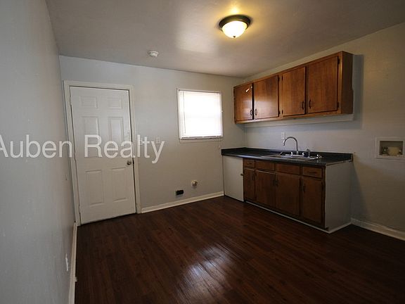 5th image of 1005 Mission Ave