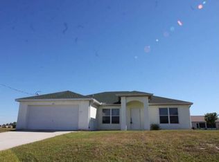 1401 NW 8th Pl, Cape Coral, FL 33993