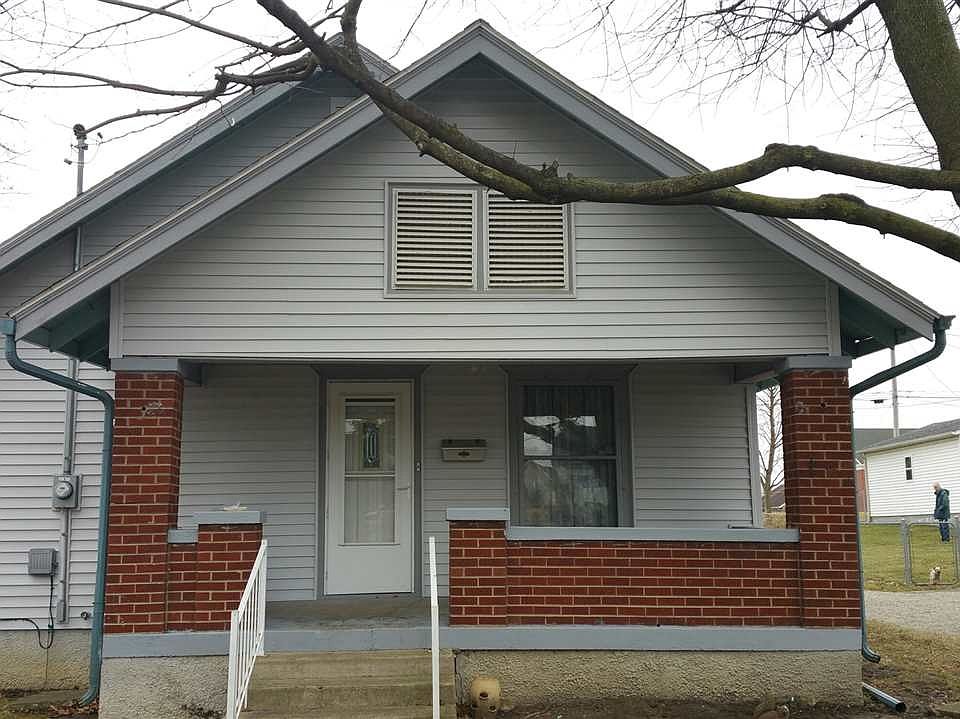 1st image of 1001 N Prairie St