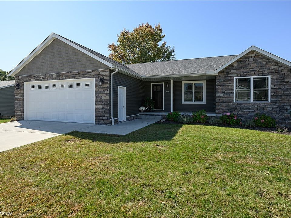 324 Spruce St, Barberton, OH 44203 Zillow