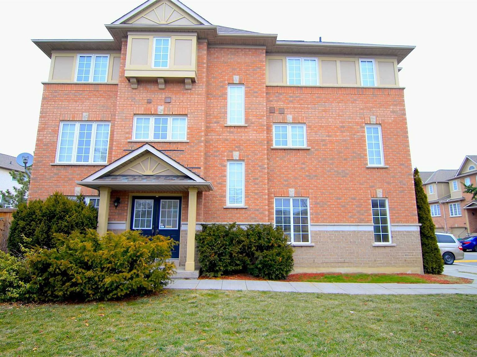 5055 Heatherleigh Ave 153, Mississauga, ON L5V 2R6 Zillow