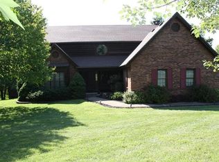 845 Eckert Ln, Columbia, IL 62236