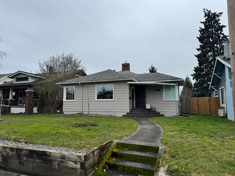 225 F St SE — Photo 22