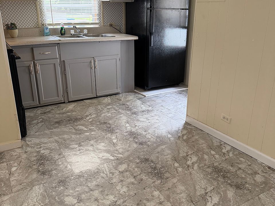 1st image of 441 Easy St #3
