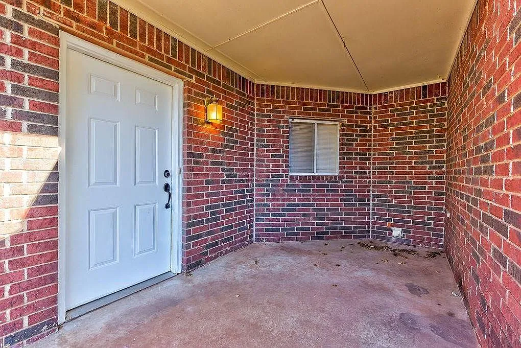 3 bed, 1426 sqft, $1,550 — Photo 4