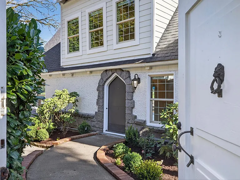10150 S Riverside Dr — Photo 37