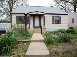 3107 Ohare Dr, Saint Ann, MO