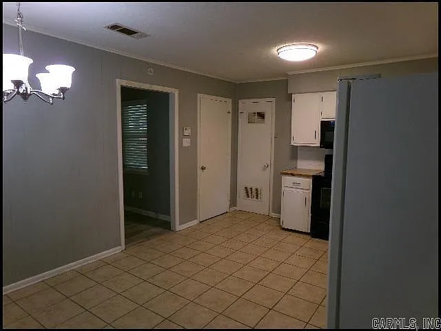 905 Norma Ct — Photo 8