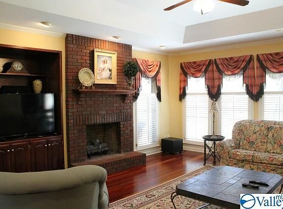 5th image of 2915 Honors Row SE