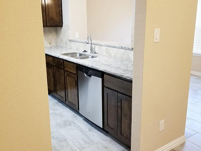 829 Summercreek Dr #829 — Photo 7