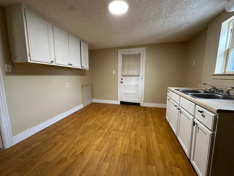 383 S Main St #2 — Photo 2