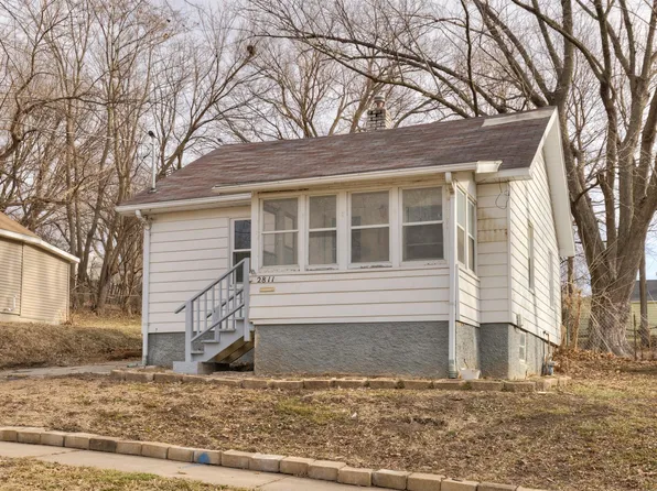 2811 Oxford St, Des Moines, IA 50313