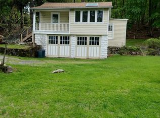 129 Thiells Rd, Stony Pt, NY 10980