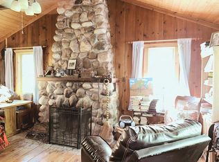 W3823 Parker Dr, Lake Geneva, WI 53147