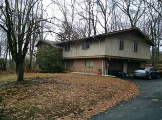 19 Chestnut Dr, Pomona, NY 10970