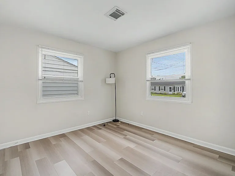 3324 Ainsworth Dr — Photo 18