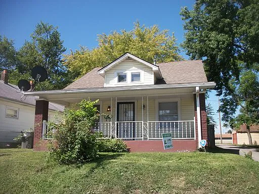 960 Arnolda Ave photo 1