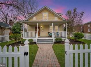 3524 8th St N, Arlington, VA 22201
