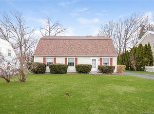33 Hickory St, Danbury, CT 06810