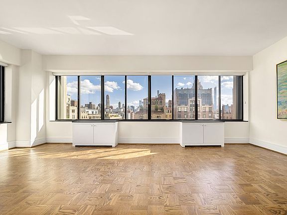 3rd image of 900 Park Ave APT 17B