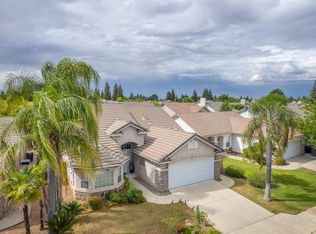 10373 N Baird Ave, Fresno, CA