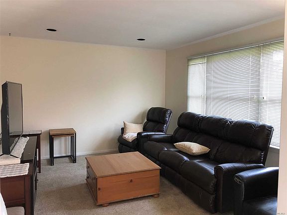 3rd image of 68 Washington Ave