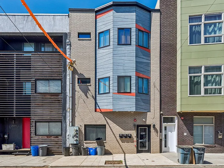 2028 E Fletcher St — Photo 24
