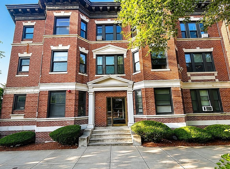 1st image of 1706 Commonwealth Ave APT 31