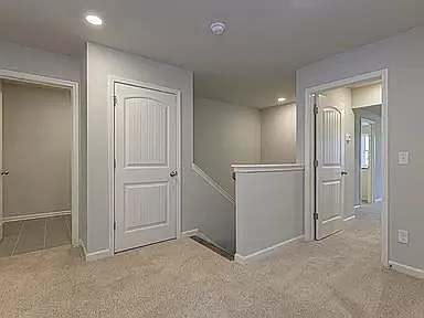 726 Woodstock Grove Dr — Photo 10