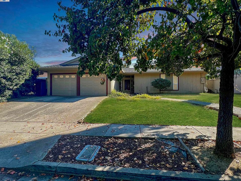 1st image of 106 Shady Ln