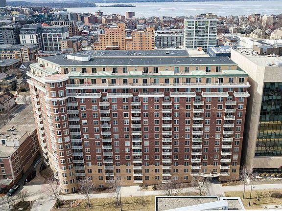 3rd image of 360 W Washington Ave Unit 603