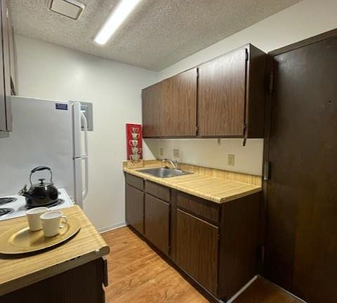 2nd image of 1315 D St APT 8