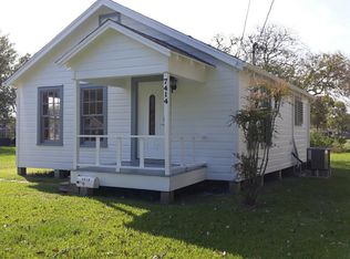 7414 Stewart Rd, Hitchcock, TX 77563