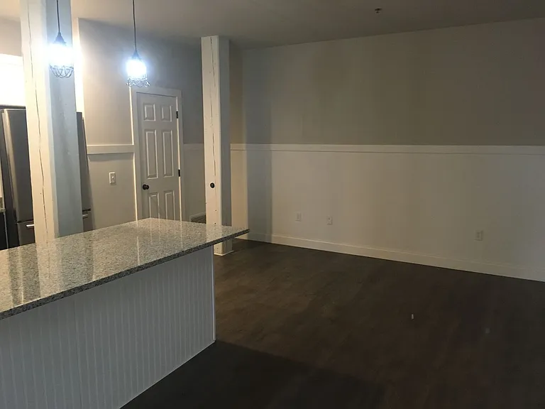 238 N George St #306 — Photo 3