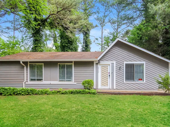 8962 Ashwood Dr, Riverdale, GA 30274