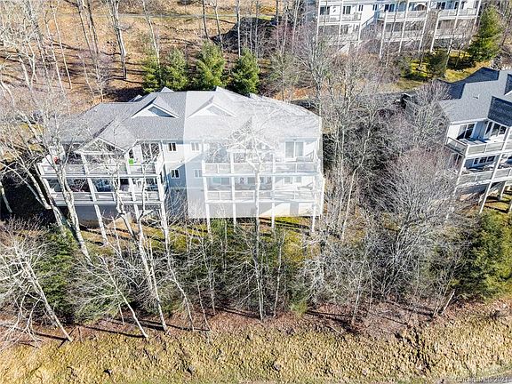 3rd image of 113 Mountainside Ln