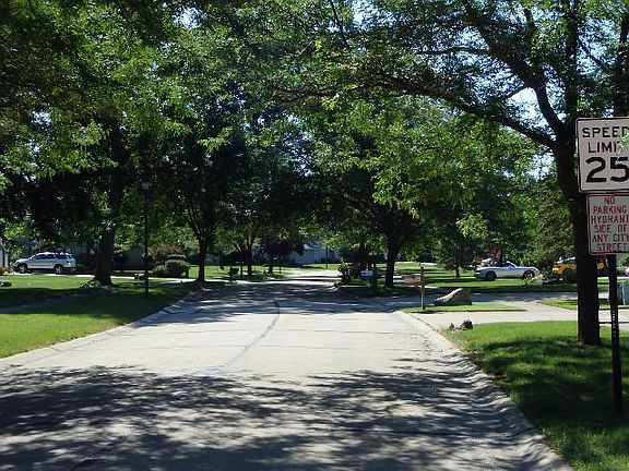 4th image of 5920 Wild Oak Dr