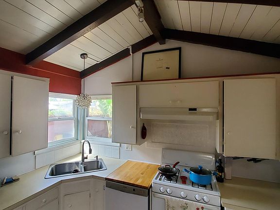 4th image of 4636 Lotus St