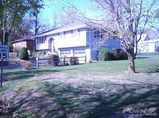 703 Price St W, Savannah, MO 64485