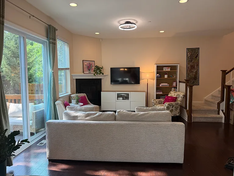 463 Timber Trail Ct — Photo 4