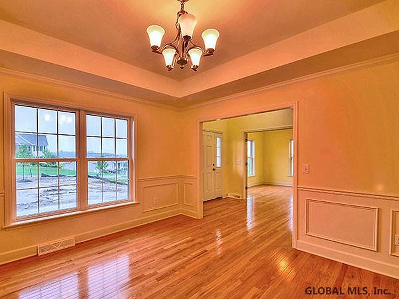 4th image of 26 FAIRWAY Court