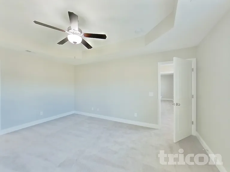 642 Berry Cir — Photo 8