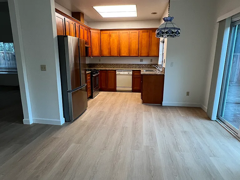 2927 Vista Creek Dr — Photo 3