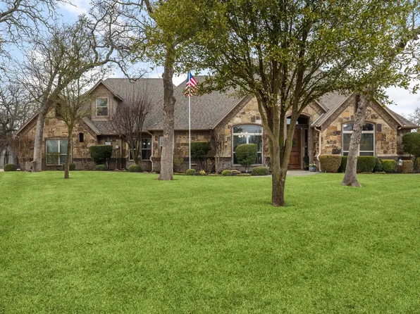 107 Natalie Ct, Decatur, TX 76234