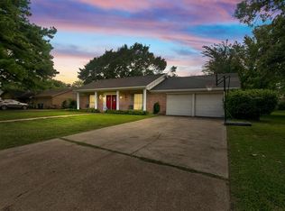 804 S Ridgeway Dr, Cleburne, TX 76033