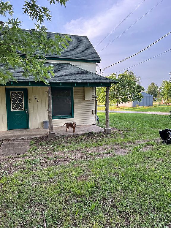 307 E Logan St, Jerico Springs, MO 64756 Zillow