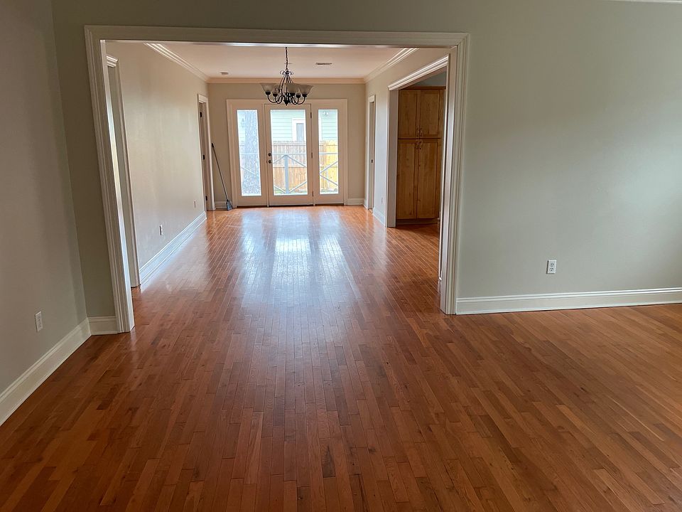 1st image of 35 W Park Pl