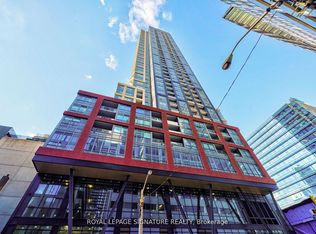 108 Peter St #1622, Toronto, ON M5V 0W2