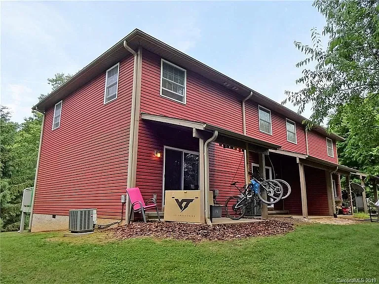 34 Selwyn Rd #C — Photo 11