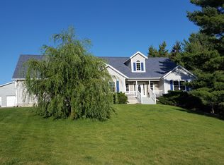 1749 Sweetland Rd, Muscatine, IA 52761